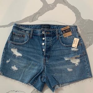 Aeropostale 90’s high rise 4” cut off shorts